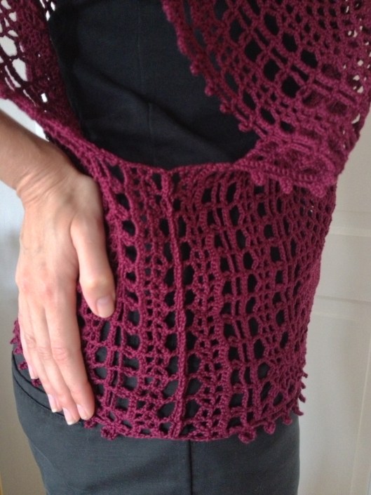 Japanese crochet v-neck top side inserts