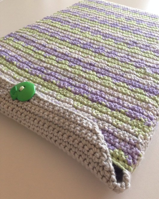 tapestry crochet laptop cover